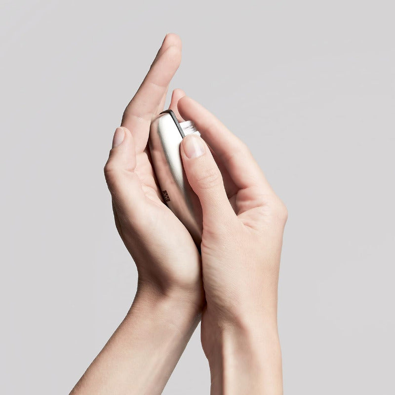 ZWILLING Hand and Nail Brush – Elegant, Hygienic, and Odor-Neutralizing Grooming Essential