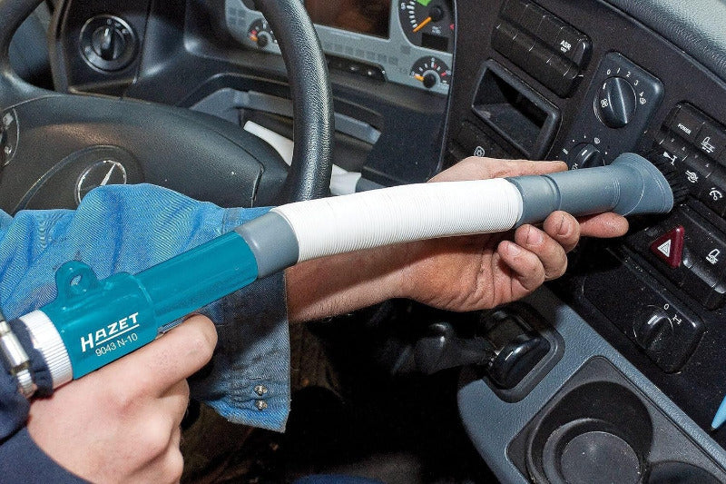 HAZET Saug-/ Blaspistole 9043N-10 I Praktische Einhandumschaltung, Mit Metallgehäuse, Vakuumlevel: 7,5 Mmhg I Zum Absaugen Von Schmutz in Den Staubbeutel Sowie Ausblasen Von Oberflächen