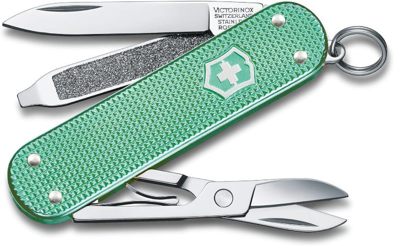 Victorinox Classic SD Alox Swiss Army Knife – Compact Multitool with 5 Essential Functions