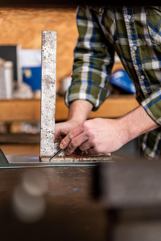 HAZET 2150-1 Reißnadel Mit Praktischem Befestigungsclip - Zum Anreißen Von Metallen Und Werkstoffen Mit Glatten Oberflächen I 150Mm Lang I Stabiles Hartmetall Für Langlebigen Einsatz