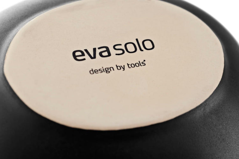 EVA SOLO Nordic Kitchen Saucière 40 cl – Black Stoneware