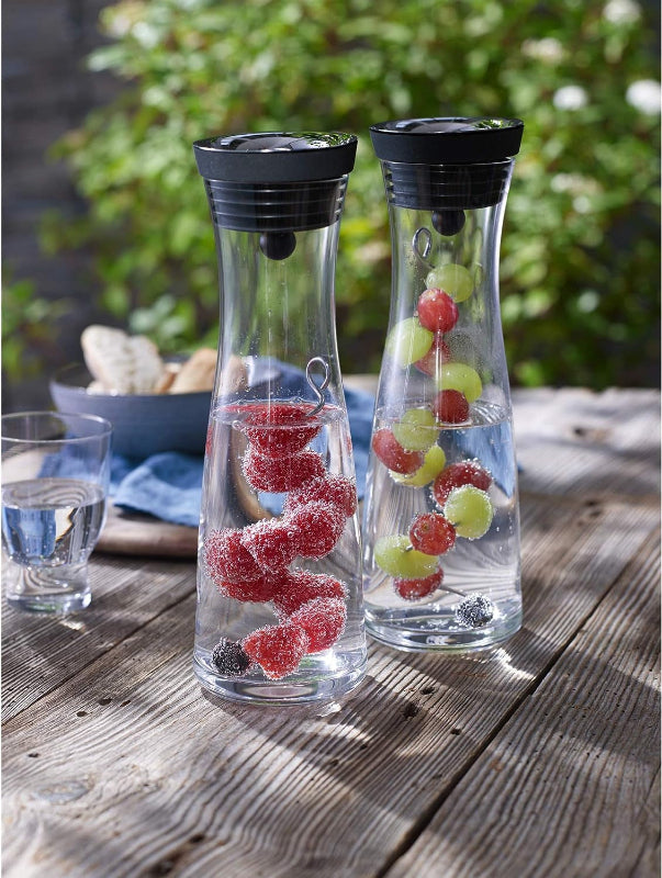 WMF Basic Water Carafe – 1 Liter Glass Carafe with Silicone Lid & CloseUp Stopper