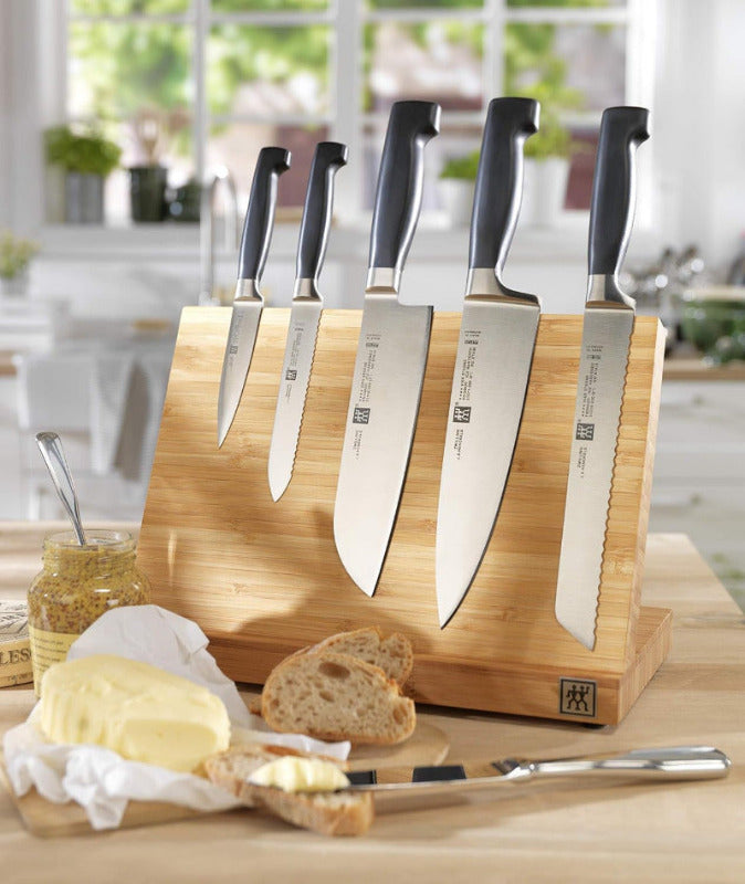 ZWILLING Magnetic Knife Block – Bamboo, 16.5 x 30 x 20.8 cm