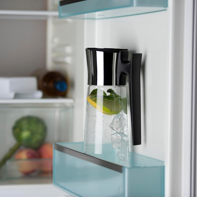 WMF Basic Water Carafe with Handle – 1.5L Glass Carafe with Silicone Lid