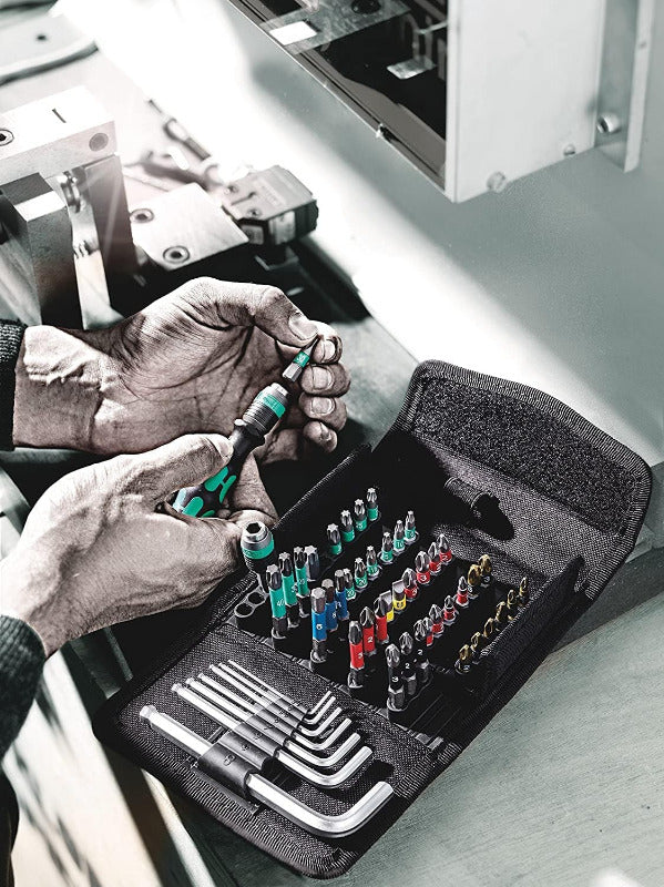 Wera 05057460001 Kraftform Kompakt 100 Tool Set – 52 Piece, Universal Size