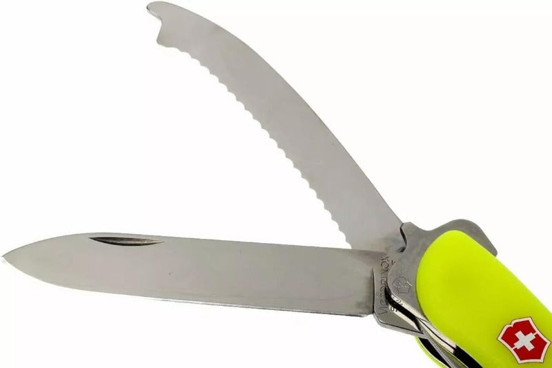 Victorinox Rescue Tool MW – Swiss Army Emergency Knife with 13 Functions, One-Hand Serrated Blade, Firefighter Knife
