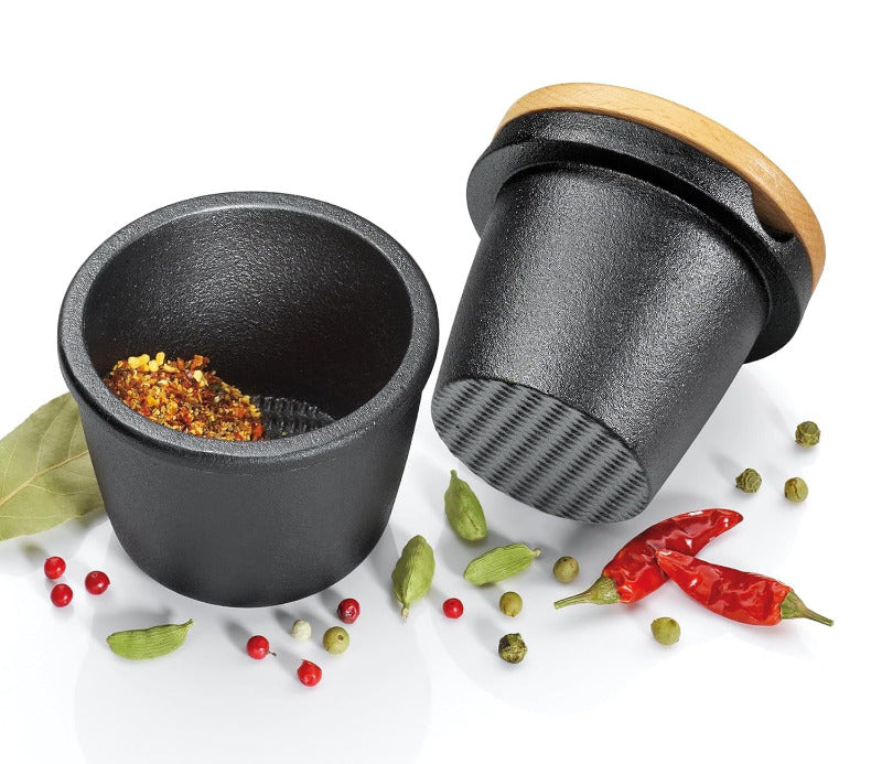 ZASSENHAUS Cast Iron Grater – 8 cm (Black) | Model M076080