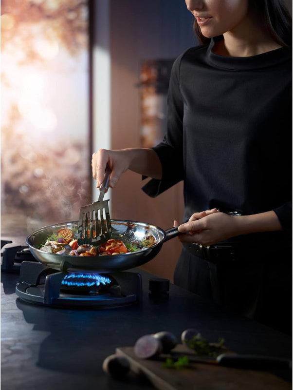 WMF Profi Resist Frying Pan – 28 cm Non-Stick Honeycomb Surface