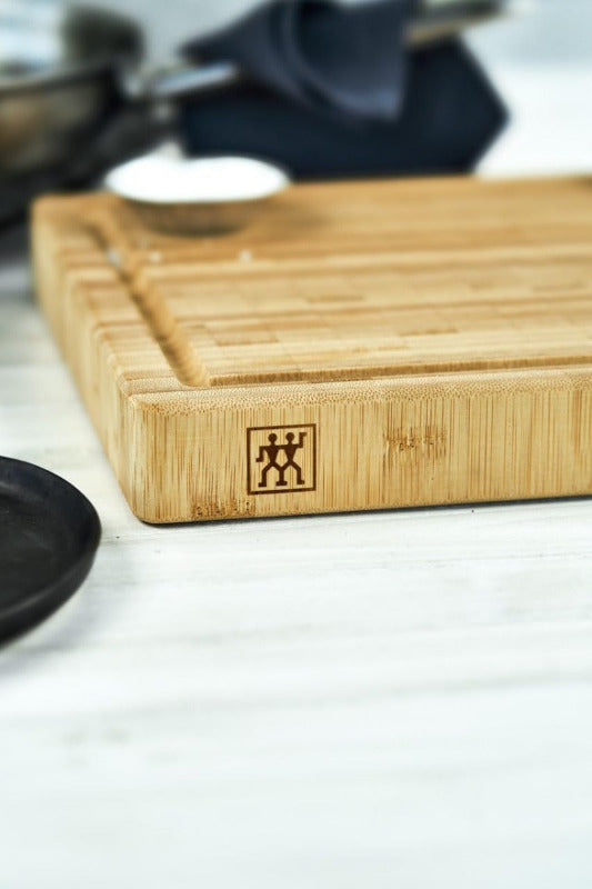 ZWILLING Bamboo Cutting Board – 42 x 31 cm, Reversible with Juice Groove