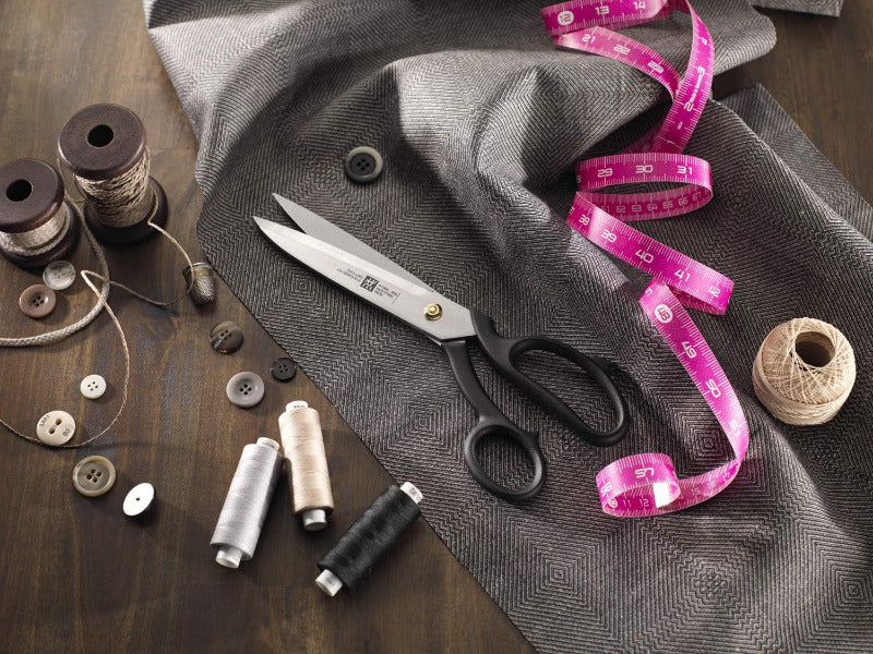 ZWILLING Superfection Classic Tailor’s Scissors 21cm – Stainless Steel & Plastic, Black [Made in Germany]