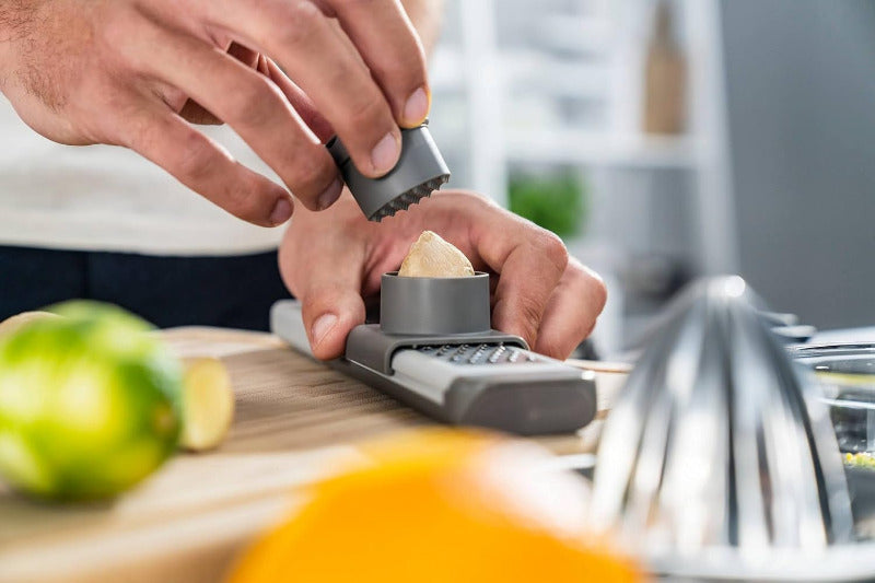 ZWILLING Z-Cut Fine Grater – Dual-Direction, Stainless Steel Blade, Grey