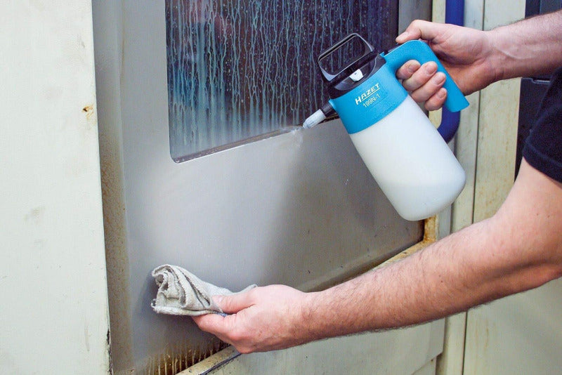 HAZET Pumpsprühflasche 199N-1 - Sprühflasche Zur Desinfektion Von Flächen, Gekapselter Pumpmechanismus, Besonders Hohe Beständigkeit Gegen Chemikalien, 1 L Nutzinhalt