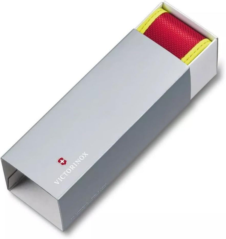 Victorinox Rescue Tool MW – Swiss Army Emergency Knife with 13 Functions, One-Hand Serrated Blade, Firefighter Knife